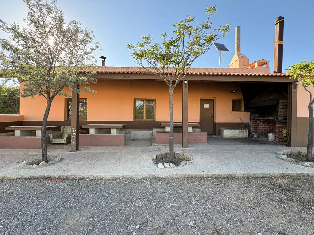 1 Merendero municipal Refugio del Monte