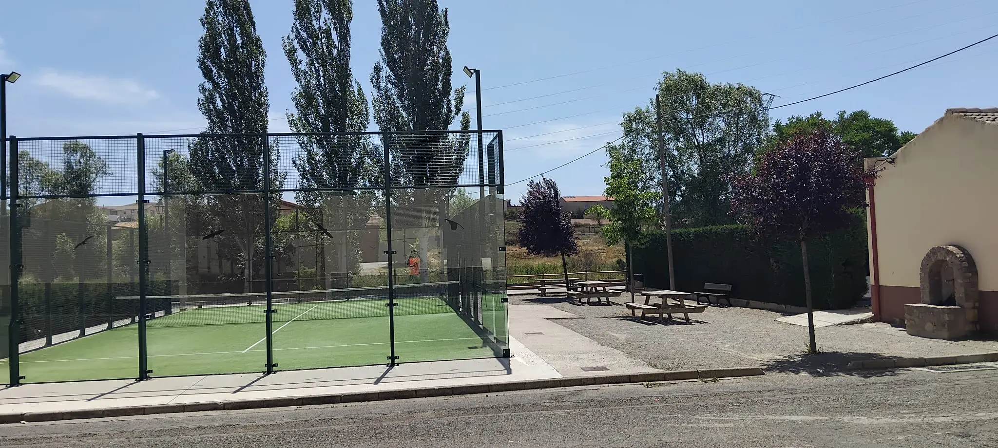 1 Pista de pádel municipal