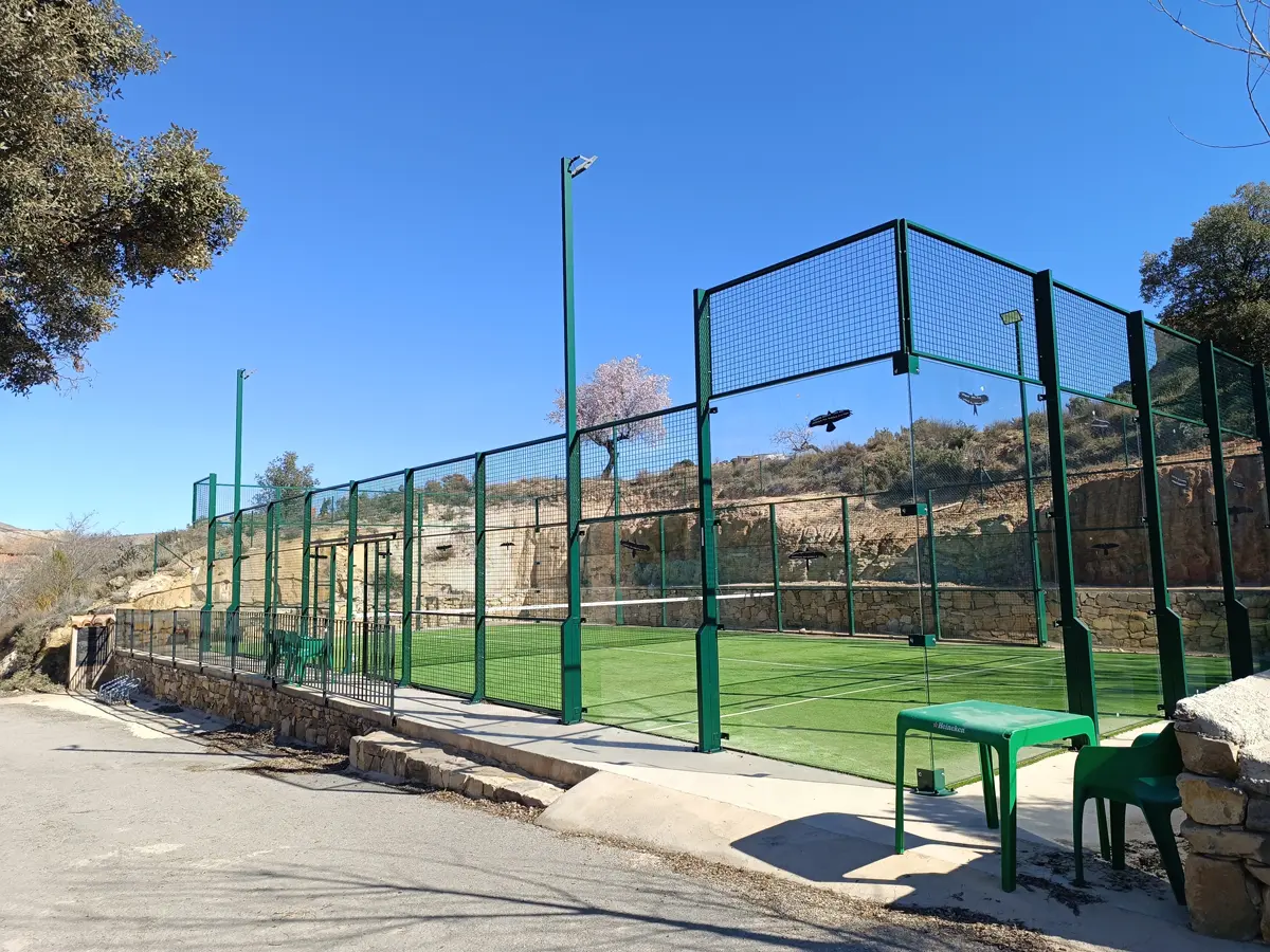 1 Pista de pádel municipal