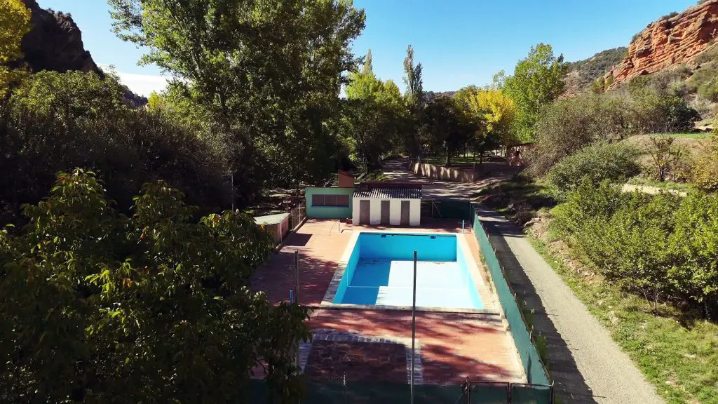 1 Piscina pública