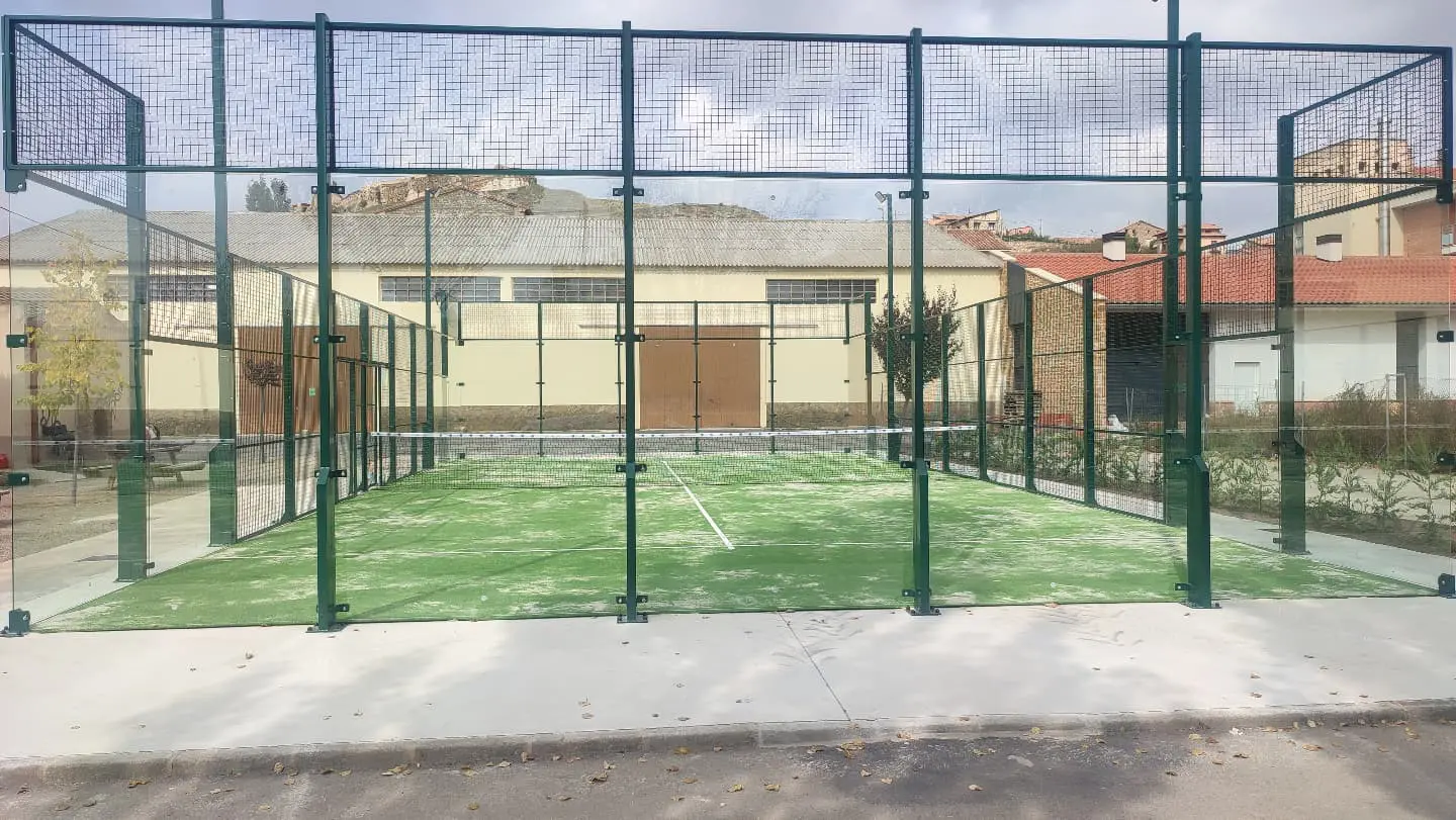 1 Pista de pádel municipal
