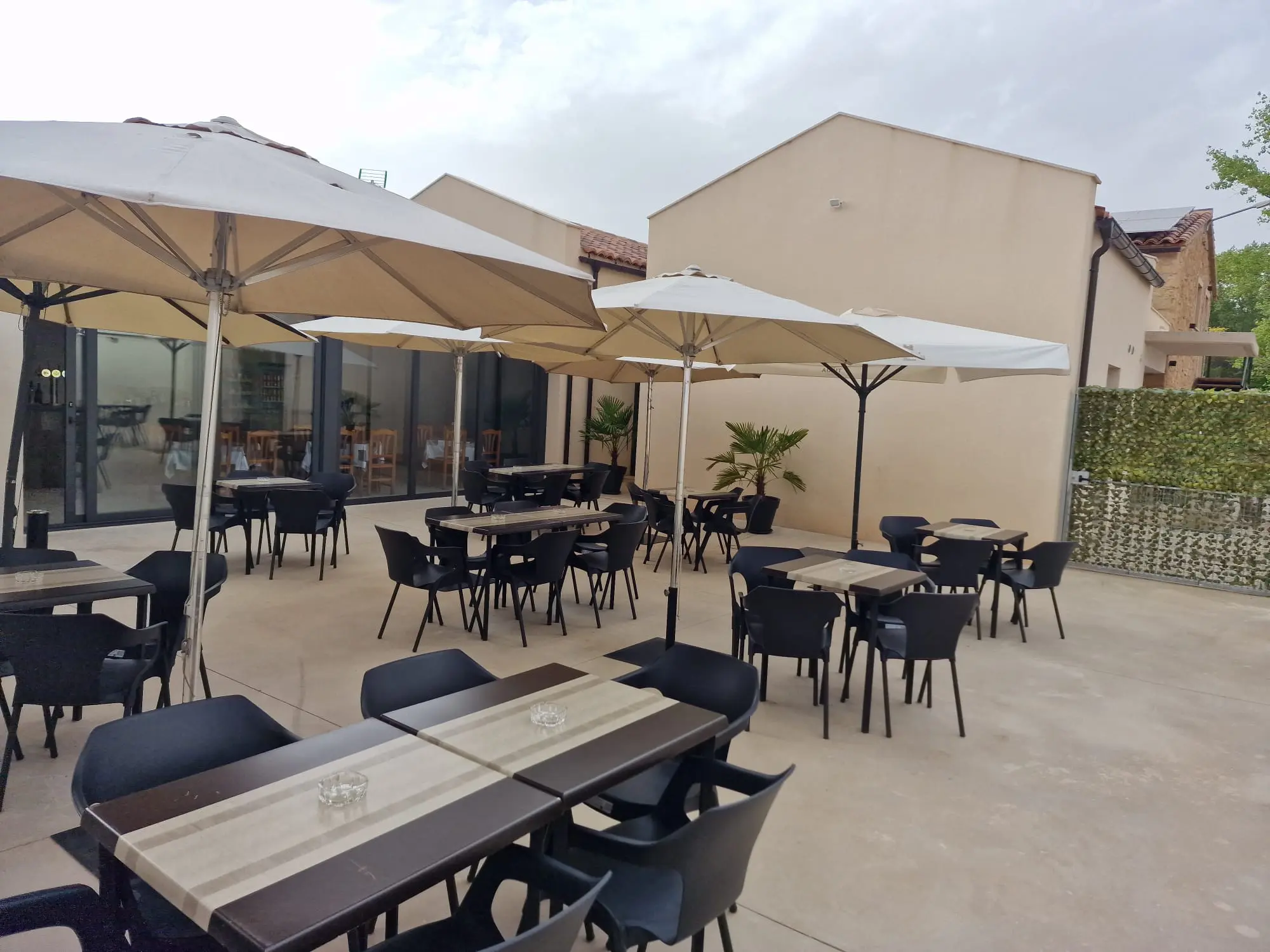 1 Cafetería La Parada