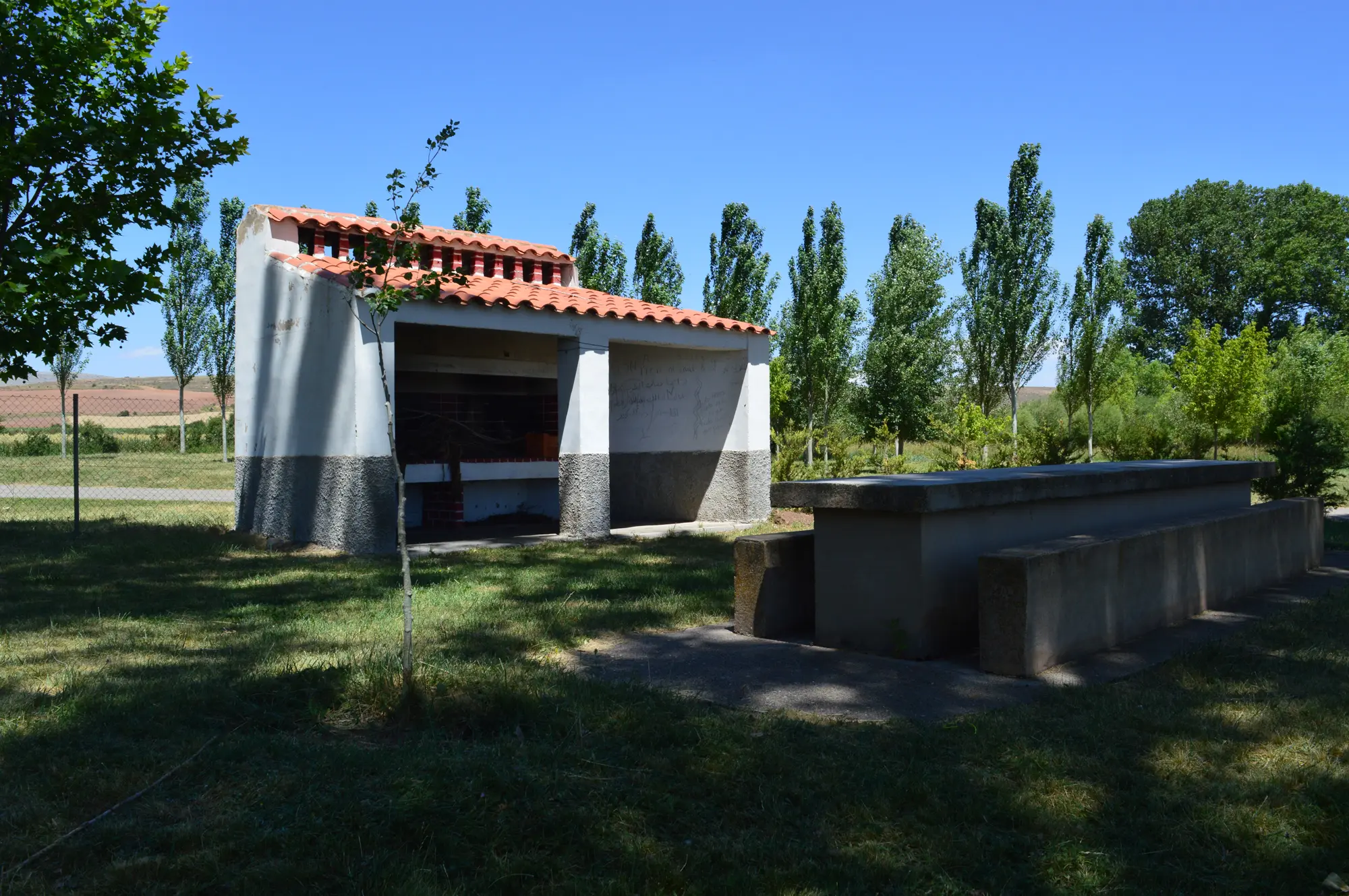 1 Merendero municipal La Fuente del Cubo