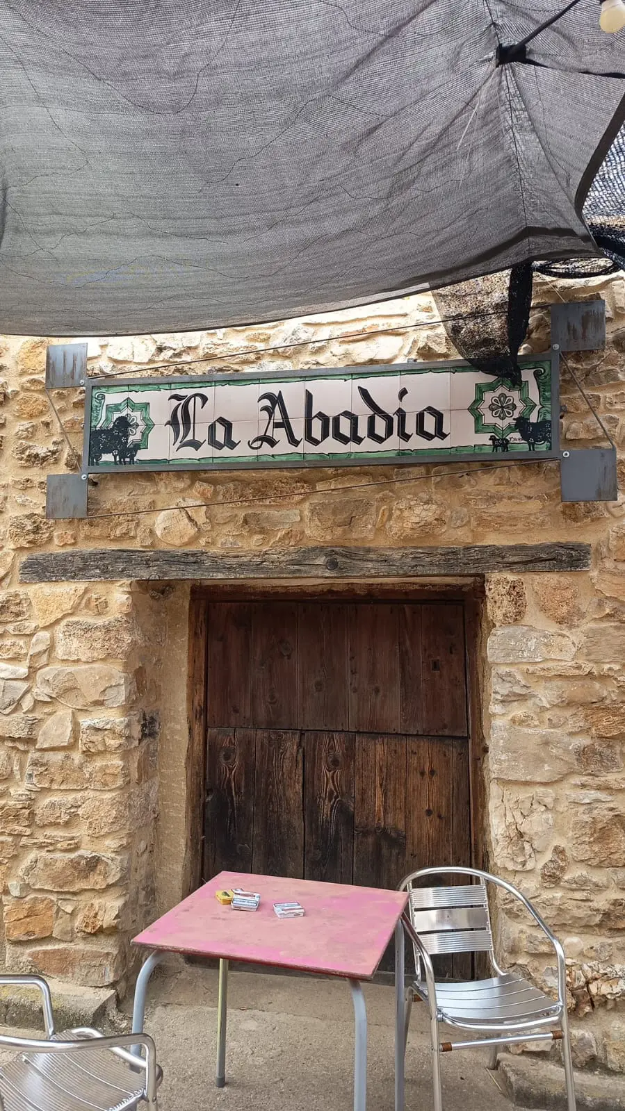 1 La Abadía los Tres Reinos