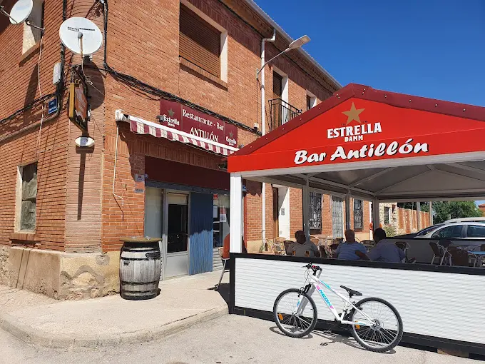 1 Bar Antillón